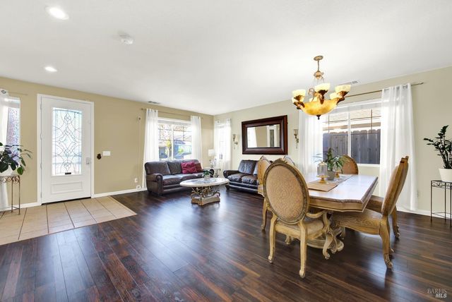 413 Meehan Ct, Suisun City, CA 94585