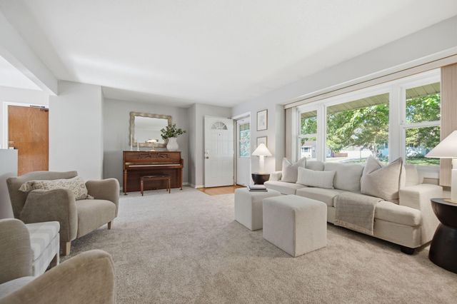 3640 Maryland Avenue N, New Hope, MN 55427