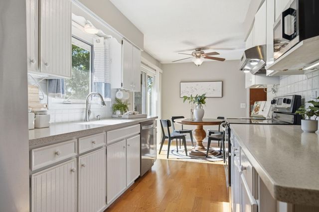 3640 Maryland Avenue N, New Hope, MN 55427