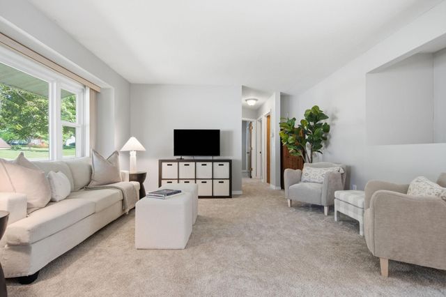 3640 Maryland Avenue N, New Hope, MN 55427