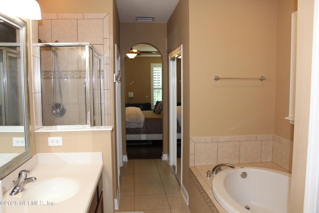 14525 AMELIA COVE Drive, Jacksonville, FL 32226