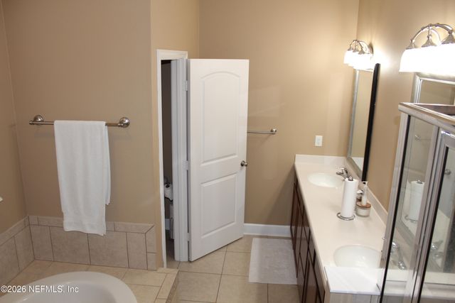 14525 AMELIA COVE Drive, Jacksonville, FL 32226