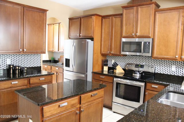 14525 AMELIA COVE Drive, Jacksonville, FL 32226