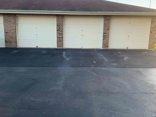 7913 Paxton Avenue 1W, Tinley Park, IL 60477