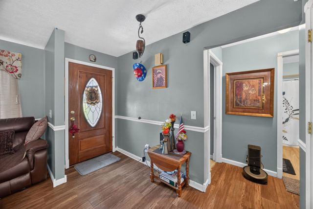 3669 N Riveroaks Dr, Cookeville, TN 38506