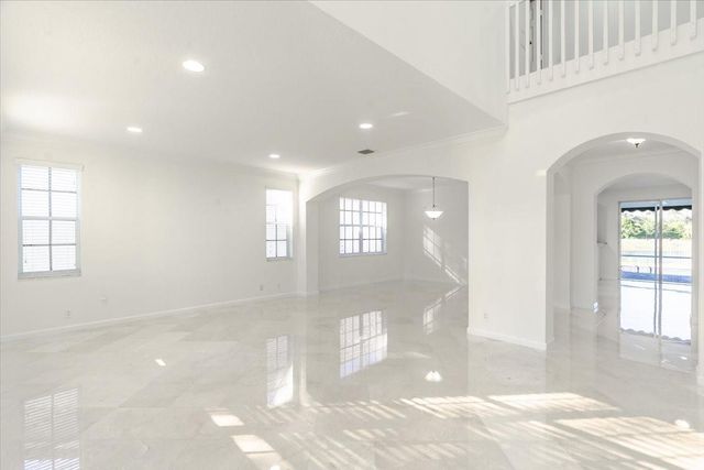 2543 Hunters Run Way, Weston, FL 33327