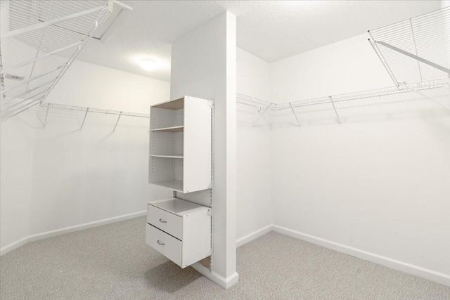 2543 Hunters Run Way, Weston, FL 33327