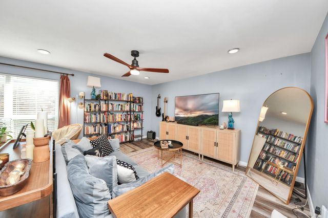 3224 Timmons Lane 168, Houston, TX 77027