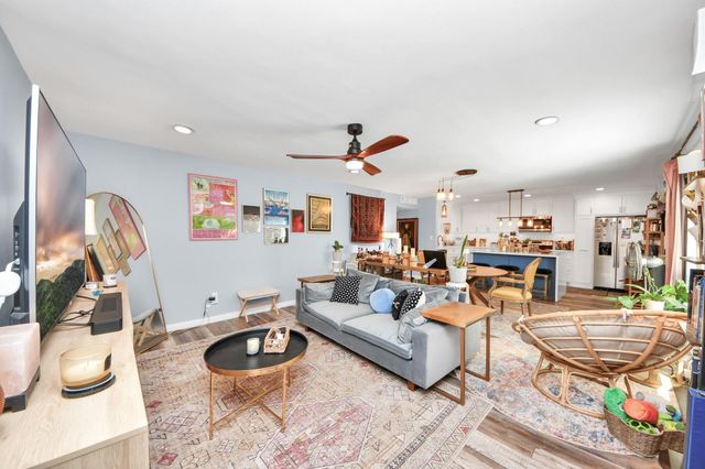 3224 Timmons Lane 168, Houston, TX 77027