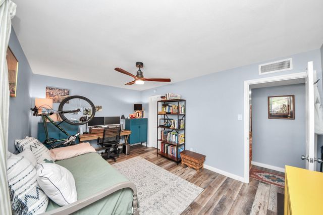 3224 Timmons Lane 168, Houston, TX 77027