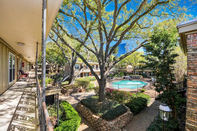 3224 Timmons Lane 168, Houston, TX 77027