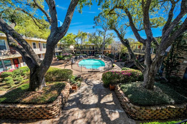 3224 Timmons Lane 168, Houston, TX 77027