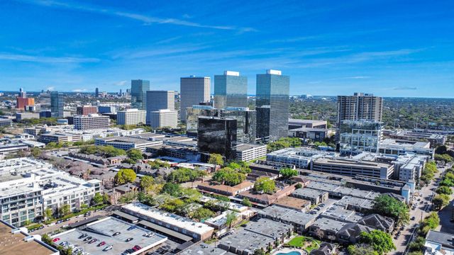 3224 Timmons Lane 168, Houston, TX 77027