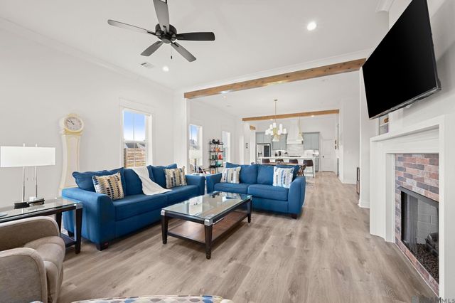 17759 Empress Dr, Greenwell Springs, LA 70739