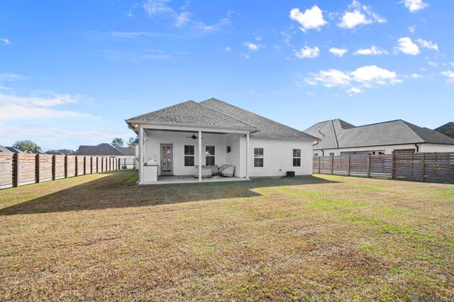 17759 Empress Dr, Greenwell Springs, LA 70739