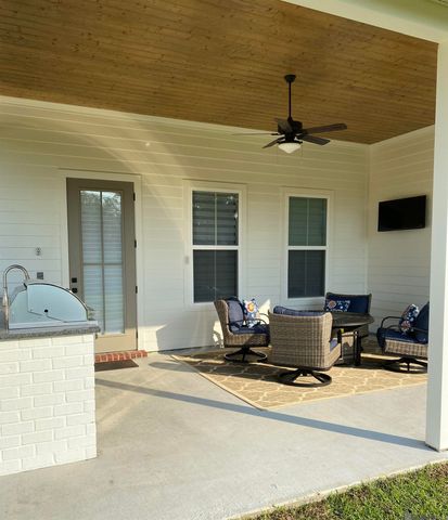 17759 Empress Dr, Greenwell Springs, LA 70739