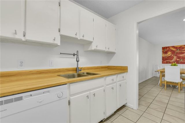 114 S Island Square Drive, St. Simons Island, GA 31522