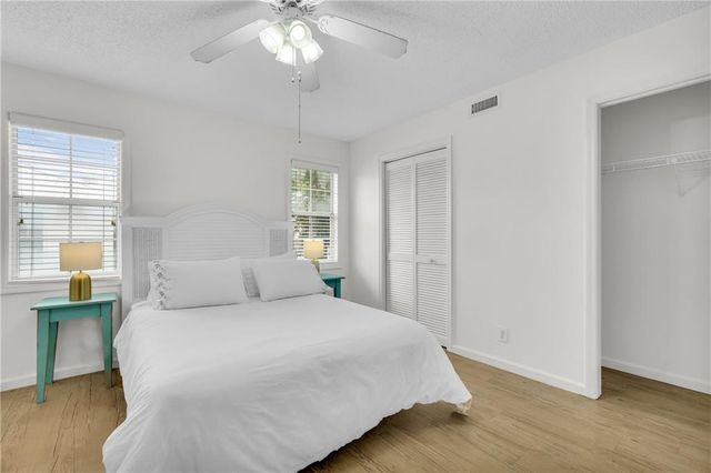 114 S Island Square Drive, St. Simons Island, GA 31522