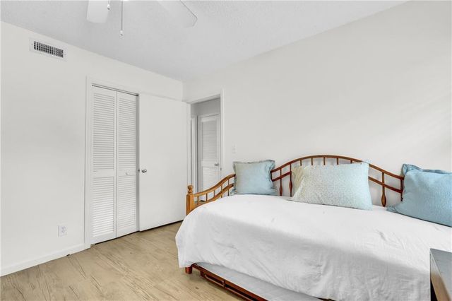 114 S Island Square Drive, St. Simons Island, GA 31522