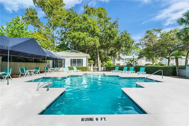 114 S Island Square Drive, St. Simons Island, GA 31522