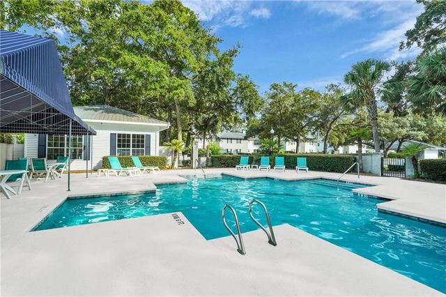 114 S Island Square Drive, St. Simons Island, GA 31522