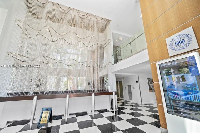 1800 N Bayshore Dr 3304, Miami, FL 33132