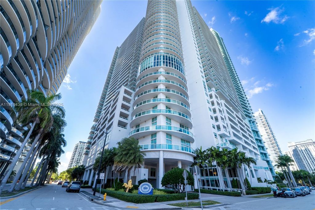 1800 N Bayshore Dr 3304, Miami, FL 33132