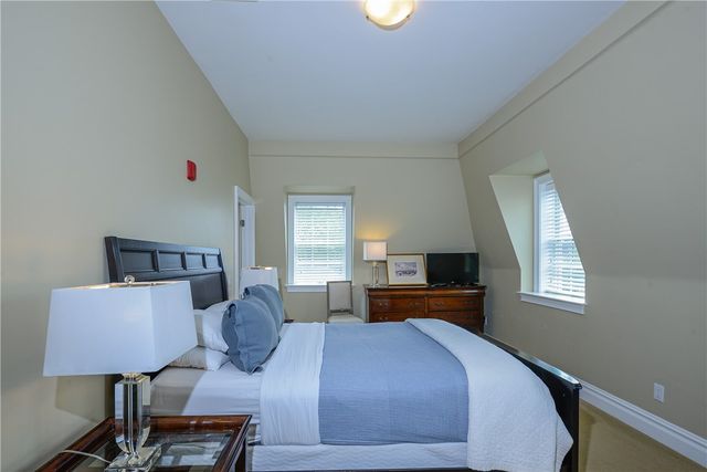 106 William Street 2, Newport, RI 02840