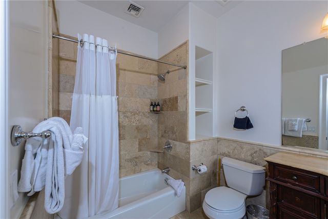 106 William Street 2, Newport, RI 02840