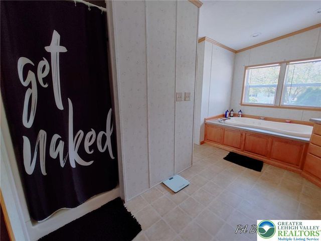 4205 Leopard Circle, North Whitehall Twp, PA 18069