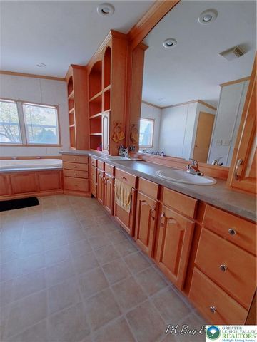 4205 Leopard Circle, North Whitehall Twp, PA 18069