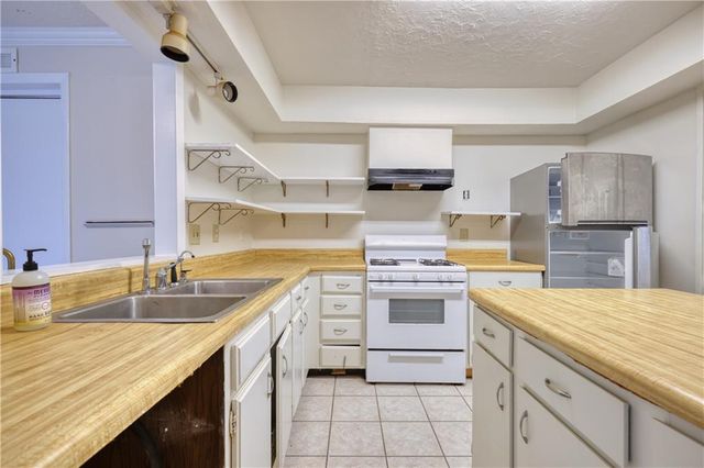 3722 Jamestown Court, Atlanta, GA 30340