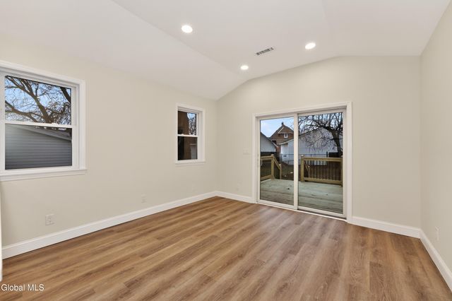 2858 Plunkett Avenue, Rotterdam, NY 12306