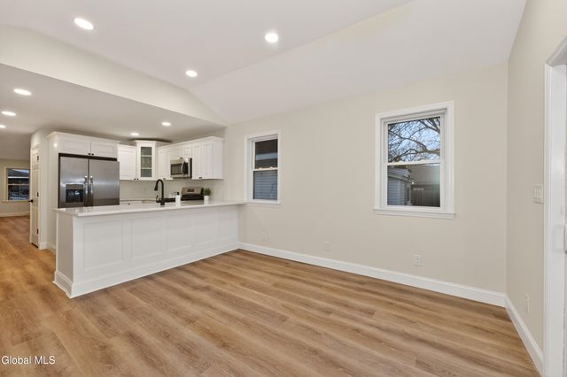 2858 Plunkett Avenue, Rotterdam, NY 12306