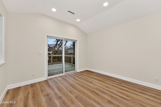 2858 Plunkett Avenue, Rotterdam, NY 12306