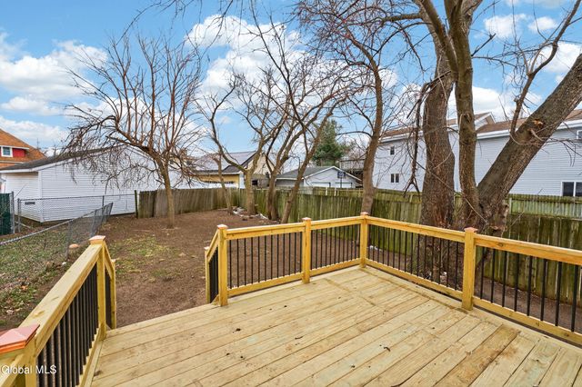 2858 Plunkett Avenue, Rotterdam, NY 12306