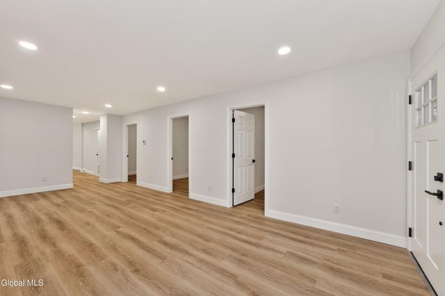 2858 Plunkett Avenue, Rotterdam, NY 12306