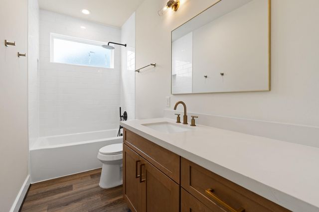 1138 W 16th Street, Houston, TX 77008