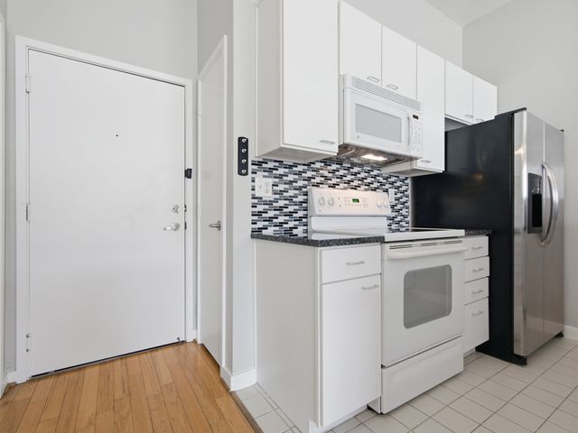 3015 Bryan Street 2F, Dallas, TX 75204