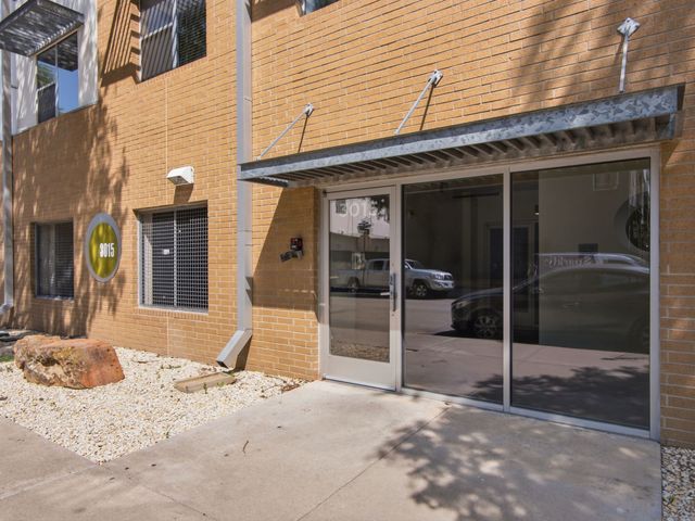 3015 Bryan Street 2F, Dallas, TX 75204