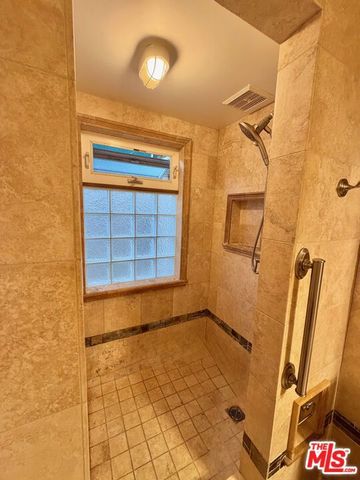 653 Ramona Avenue, Laguna Beach, CA 92651