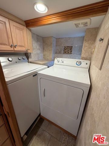 653 Ramona Avenue, Laguna Beach, CA 92651