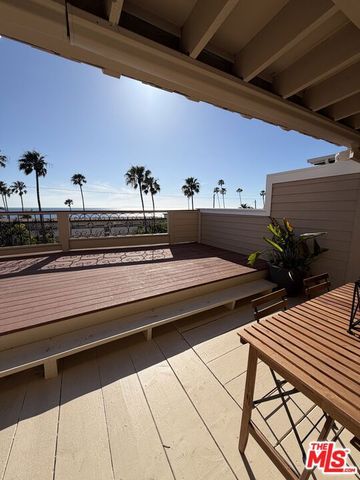 653 Ramona Avenue, Laguna Beach, CA 92651