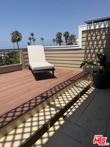 653 Ramona Avenue, Laguna Beach, CA 92651