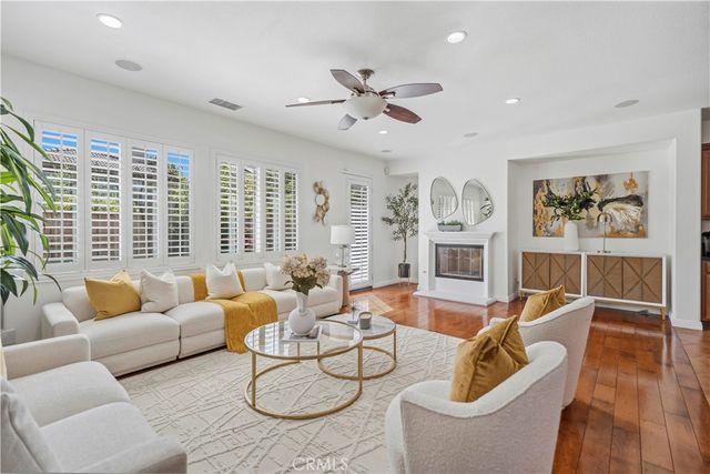 2163 Summerset, Corona, CA 92879