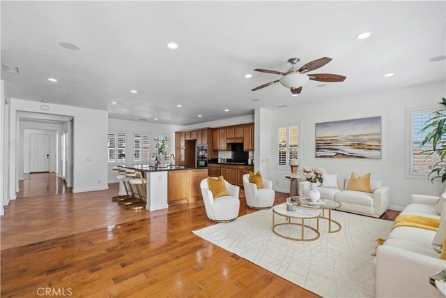 2163 Summerset, Corona, CA 92879