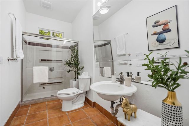 2163 Summerset, Corona, CA 92879