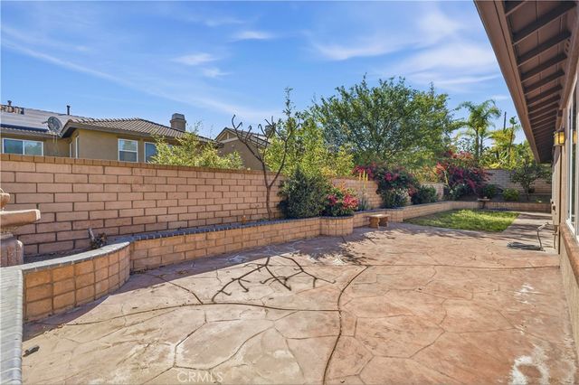 2163 Summerset, Corona, CA 92879