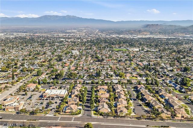 2163 Summerset, Corona, CA 92879