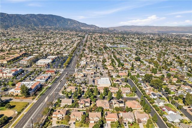 2163 Summerset, Corona, CA 92879